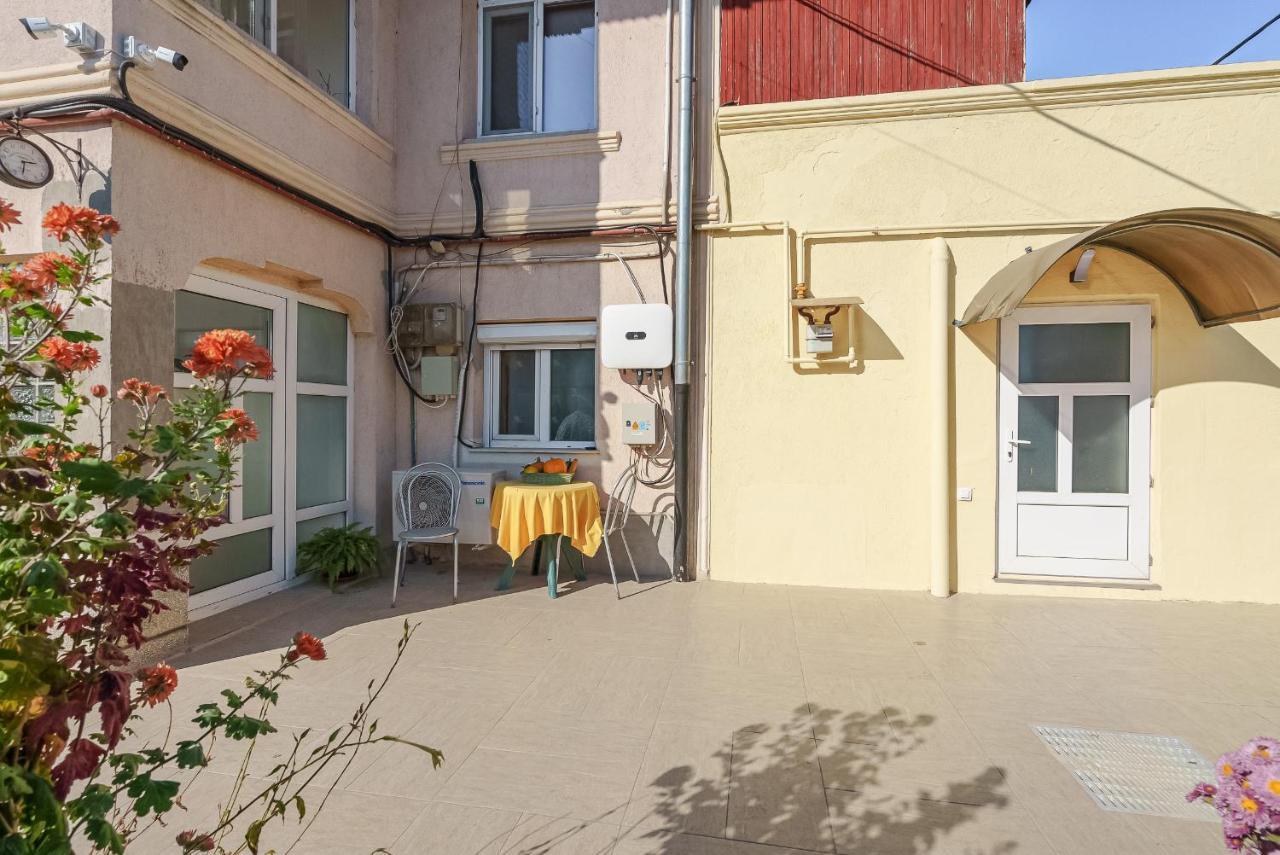 Stone Gate Apartment #3 Bukareszt Zewnętrze zdjęcie